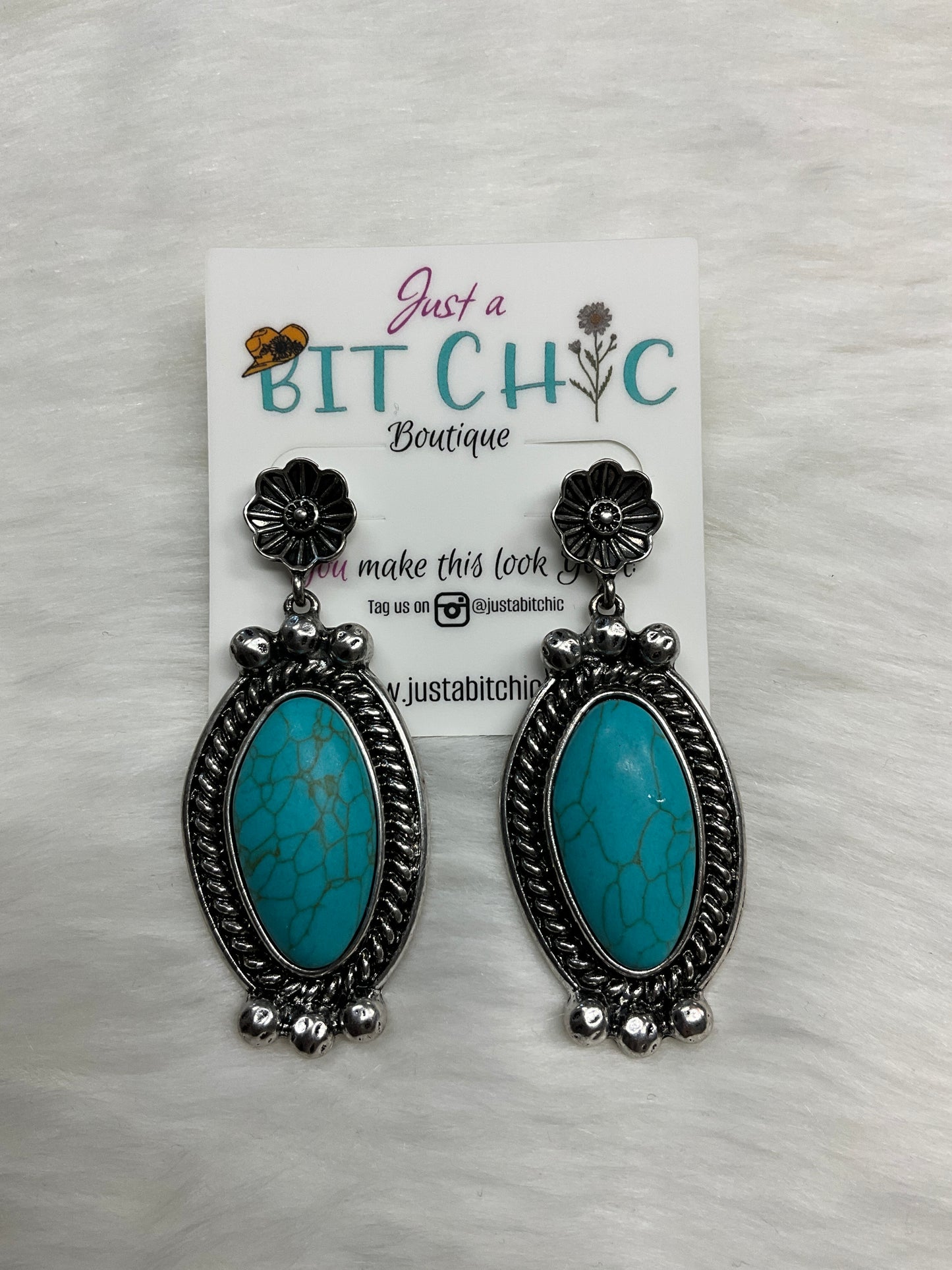 Western Oval Teardrop Earring
