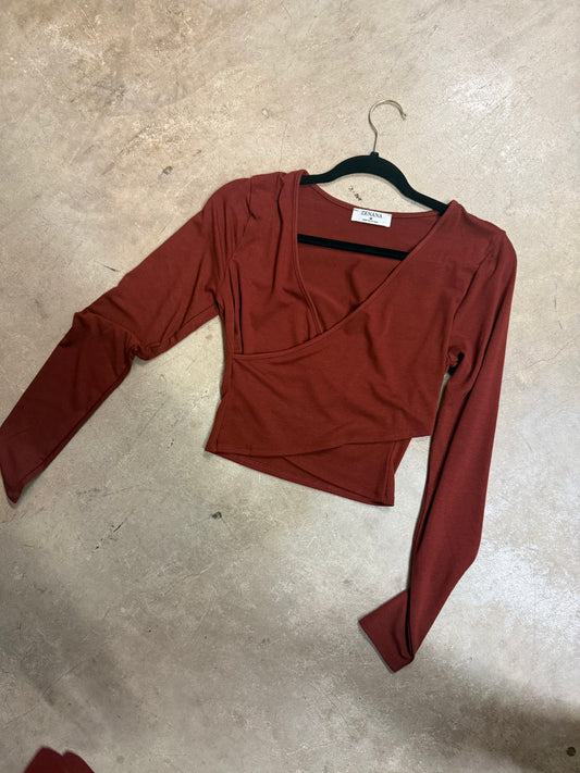 Front Twist Crop
