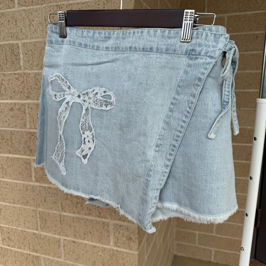 Washed Denim w/ Lace Bow Skort