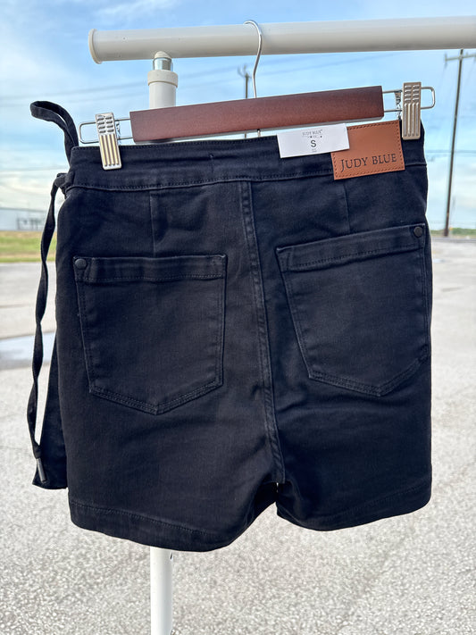 Judy Blue - Black Tie Short with flap