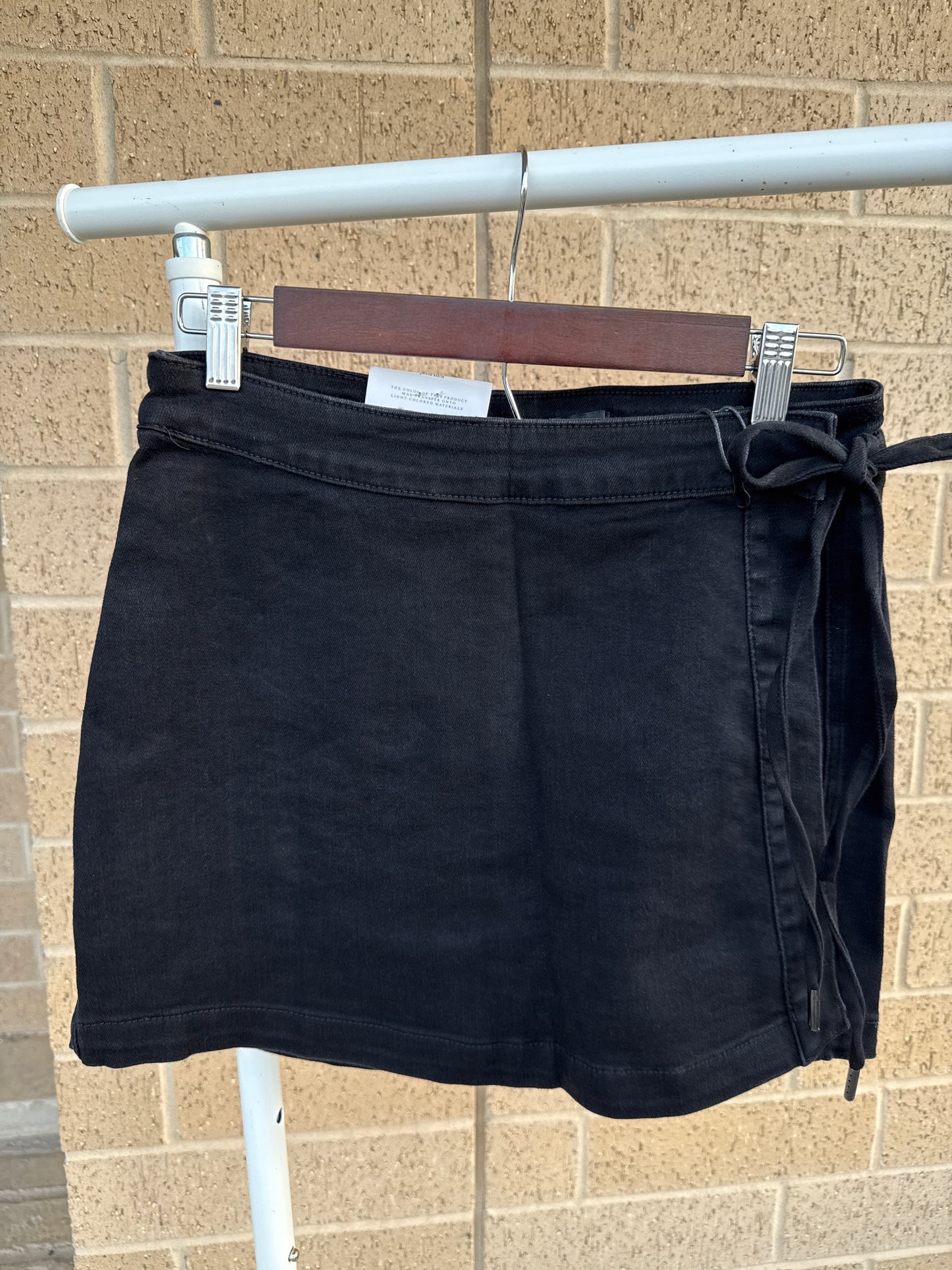Judy Blue - Black Tie Short with flap