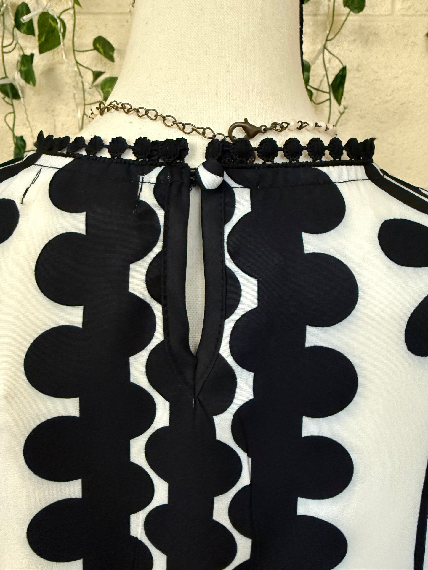Floral Print Pompoms Crew Neck Blouse