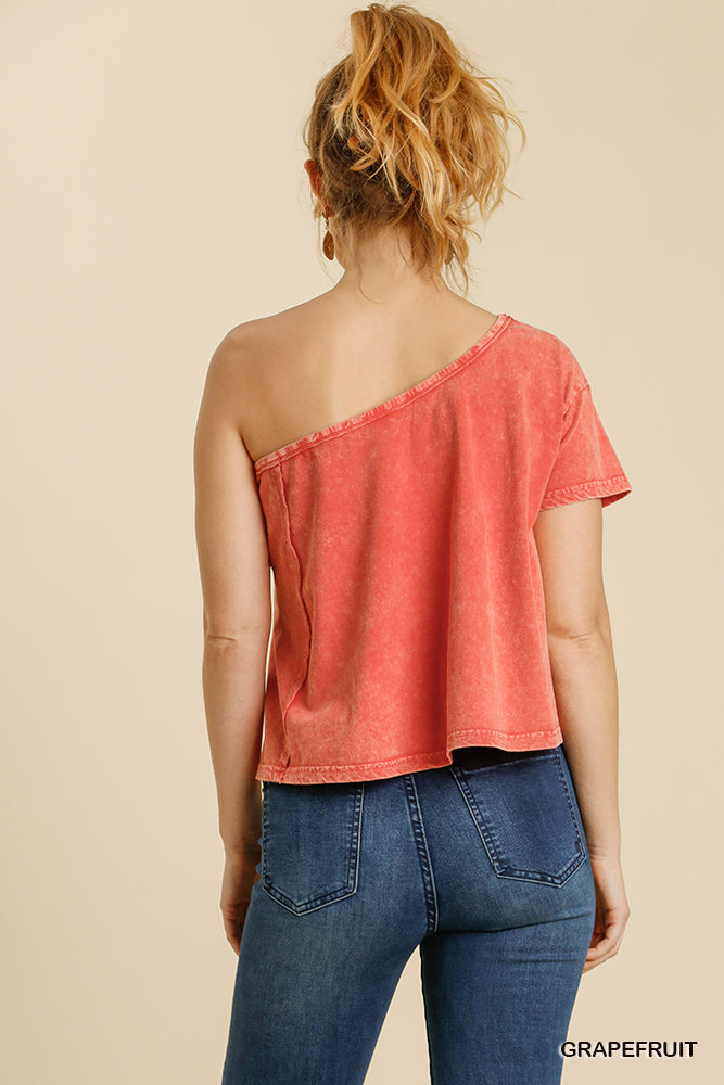 Washed-out One Shoulder
