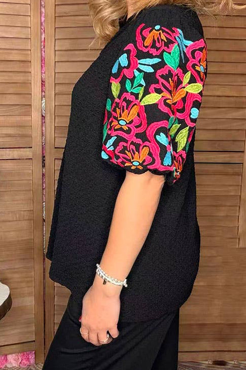 Floral embroidery knitted sleeve blouse