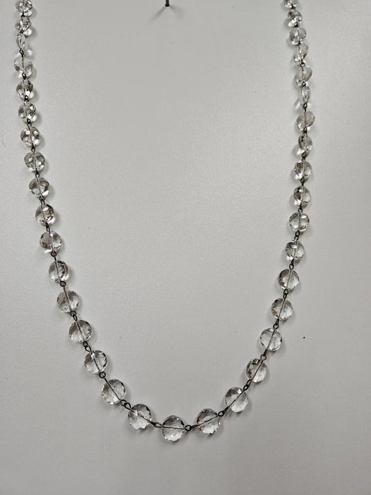 Clear circle linked necklace